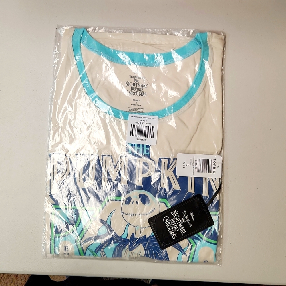 ❤️NWT TORRID NIGHTMARE BEFORE CHRISTMAS PUMPKIN KING HALLOWEEN TEE PLUS - Picture 5 of 10